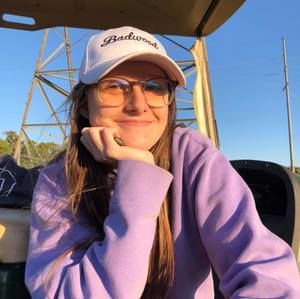 Meet your Posher, Moira